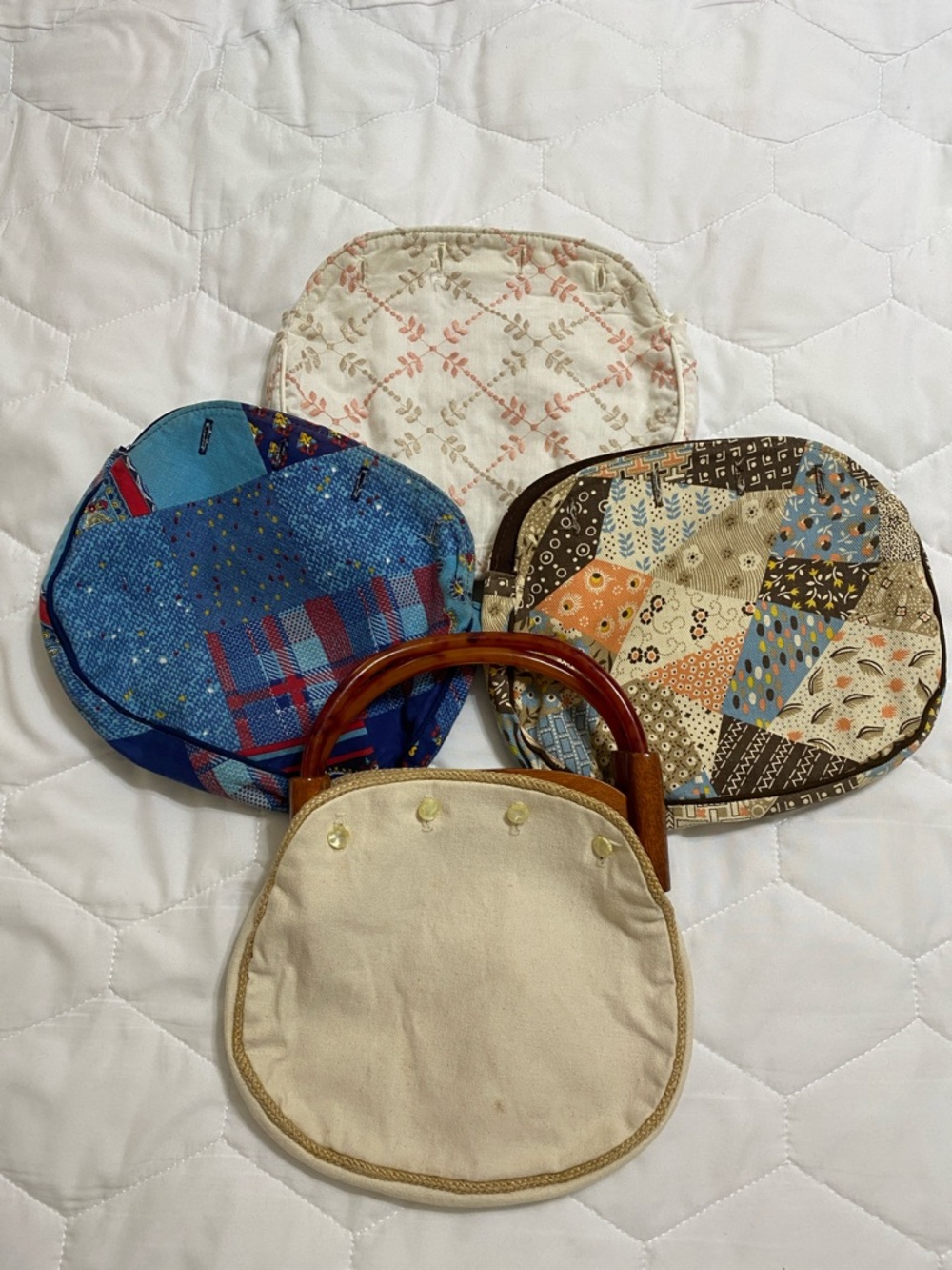 Vintage Handbag Purse with Plastic & Wood Handles plus 3 Interchangeable Covers